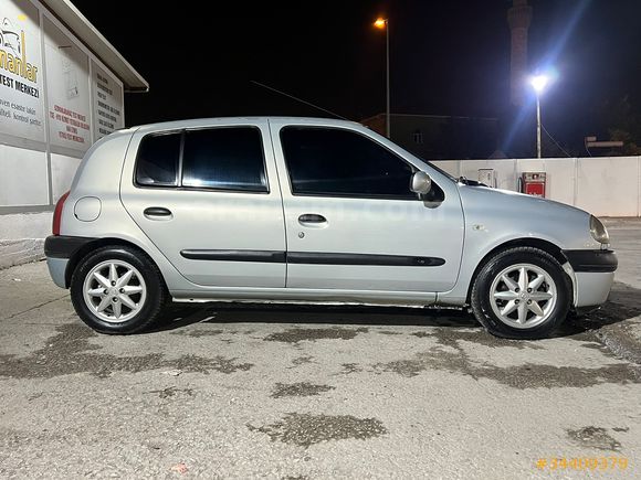 Sahibinden Renault Clio 1.6 RXT 2000 Model Klimalı