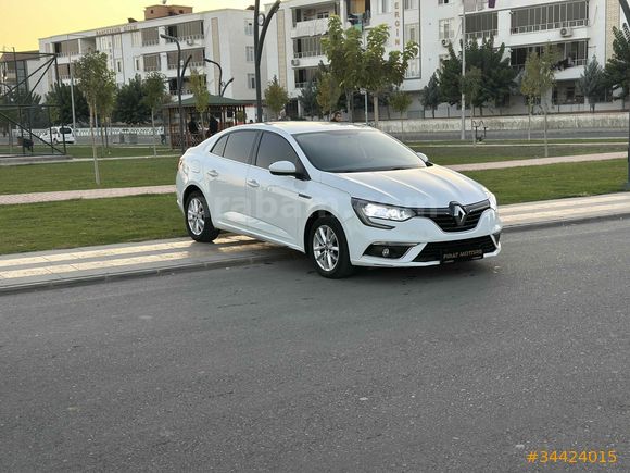 Sahibinden Renault Megane 1.5 Blue DCI Touch 2020 Model 