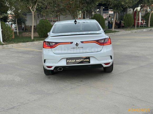 Sahibinden Renault Megane 1.5 Blue DCI Touch 2020 Model 