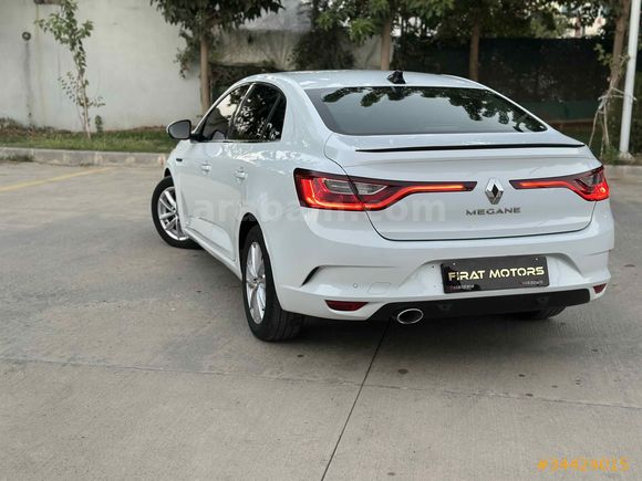Sahibinden Renault Megane 1.5 Blue DCI Touch 2020 Model 