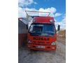Sahibinden Isuzu NPR 229 bin km de etiketleri üzerinde