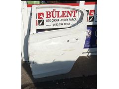 Opel Corsa E sol arka kapı
