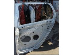 Volkswagen Golf 5 sol arka kapı kasası