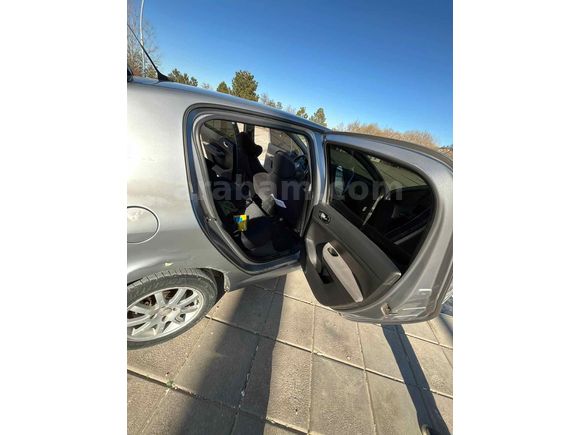 Sahibinden Peugeot 307 1.6 XR 2004 Model 