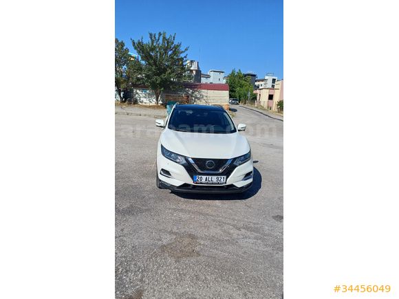 Sahibinden Nissan Qashqai 1.3 DIG-T Sky Pack Plus 2021 Model