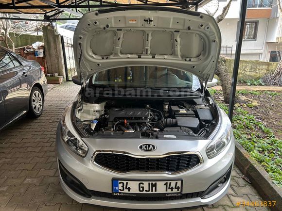 Sahibinden Temiz Kia Ceed 1.4 MPI Live 2017 Model
