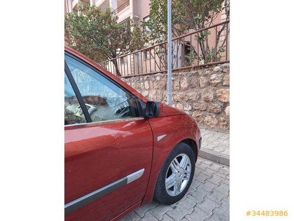 Sahibinden Renault Scenic 1.6 Privilege 2006 Model