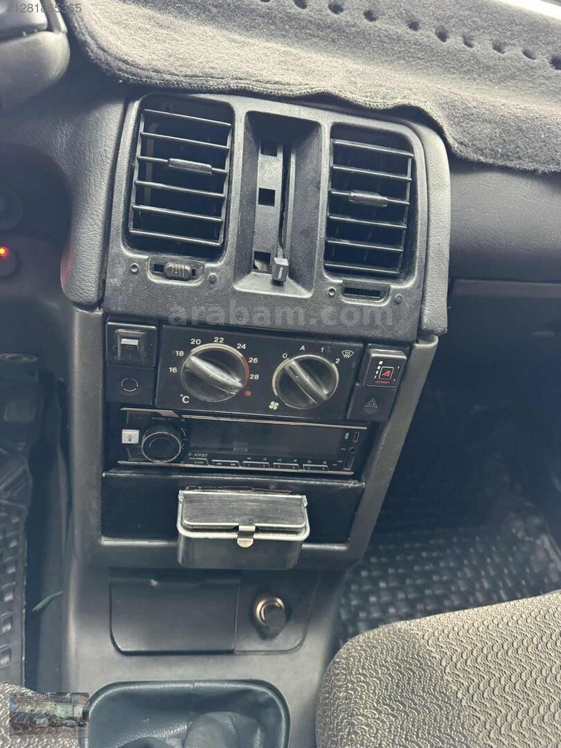 ORJİNALL DEĞİŞENSİZ LADA VEGA 4