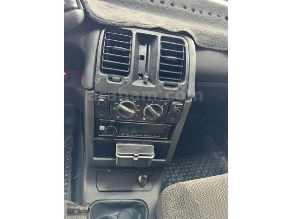 ORJİNALL DEĞİŞENSİZ LADA VEGA