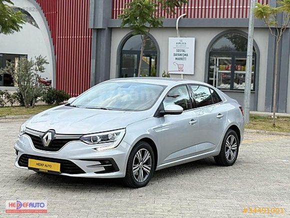 HEDEF AUTO'DAN HATASIZ GARANTİLİ 2024 MEGANE 1.3 TCE TOUCH EDC