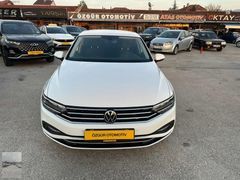 2021 PASSAT 84.000 KM DE HATASIZ BOYASIZ İLK EL