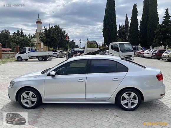 2012 MODEL WOSVAGEN JETTA DSG