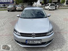 2012 MODEL WOSVAGEN JETTA DSG