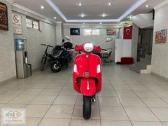 KIRBAŞLAR'DAN VESPA GTS 300 2023 MODEL HATASIZ BOYASIZ 2.700 KM