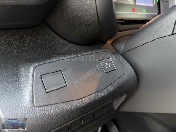 PERDECİ EROL'DAN 2025 OPEL 1.5 ESSENTİAL OTOMATİK 6 BİN KM ORJ