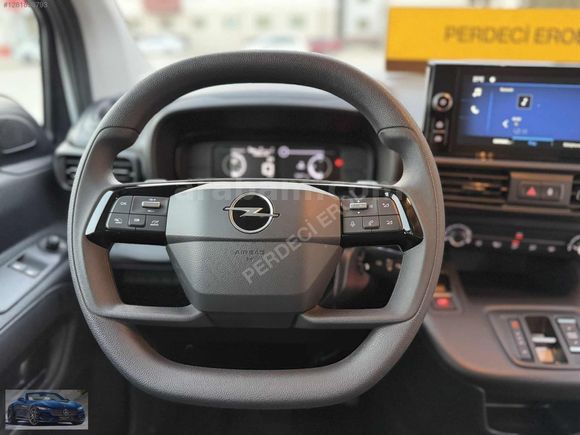 PERDECİ EROL'DAN 2025 OPEL 1.5 ESSENTİAL OTOMATİK 6 BİN KM ORJ