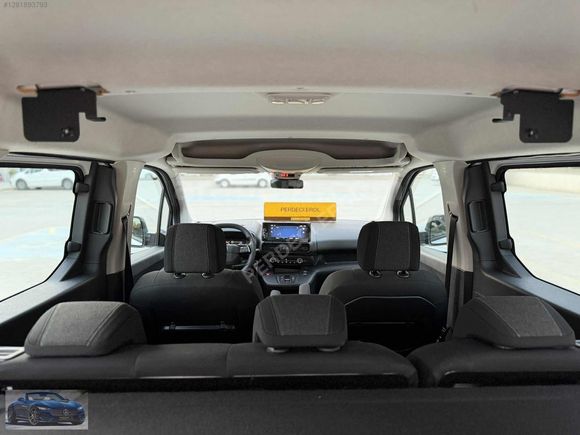 PERDECİ EROL'DAN 2025 OPEL 1.5 ESSENTİAL OTOMATİK 6 BİN KM ORJ