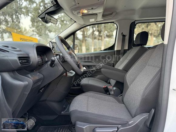 PERDECİ EROL'DAN 2025 OPEL 1.5 ESSENTİAL OTOMATİK 6 BİN KM ORJ