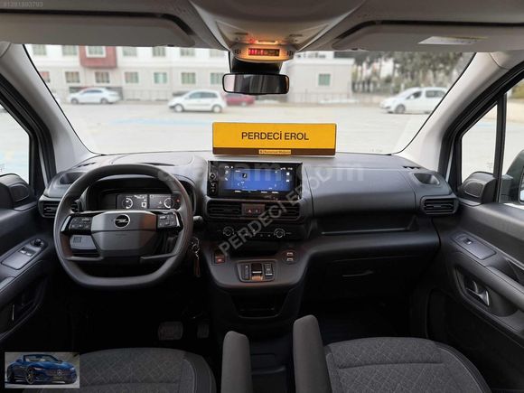 PERDECİ EROL'DAN 2025 OPEL 1.5 ESSENTİAL OTOMATİK 6 BİN KM ORJ