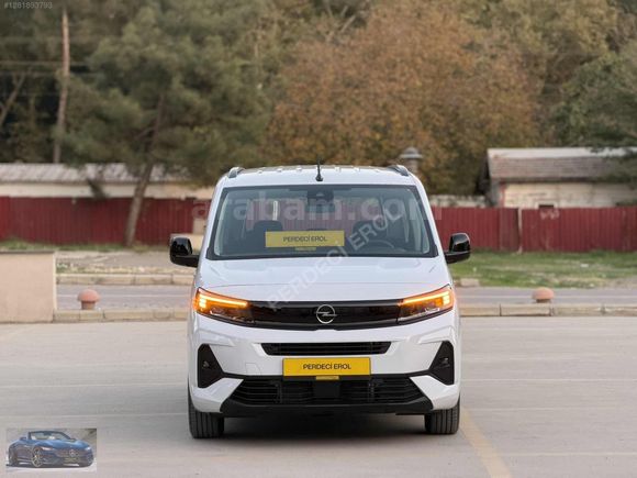 PERDECİ EROL'DAN 2025 OPEL 1.5 ESSENTİAL OTOMATİK 6 BİN KM ORJ