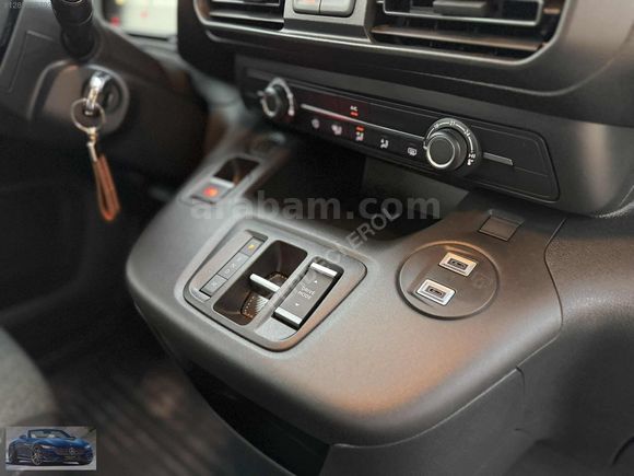 PERDECİ EROL'DAN 2025 OPEL 1.5 ESSENTİAL OTOMATİK 6 BİN KM ORJ