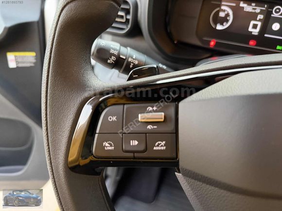 PERDECİ EROL'DAN 2025 OPEL 1.5 ESSENTİAL OTOMATİK 6 BİN KM ORJ