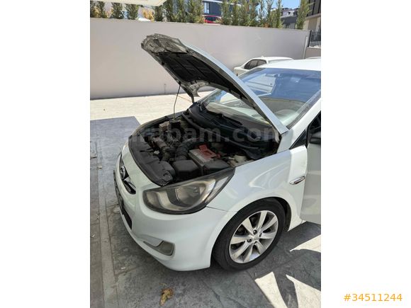 Sahibinden Hyundai Accent Blue 1.6 CRDI Mode Plus 2013 Model 