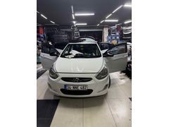 Sahibinden Hyundai Accent Blue 1.6 CRDI Mode Plus 2013 Model 