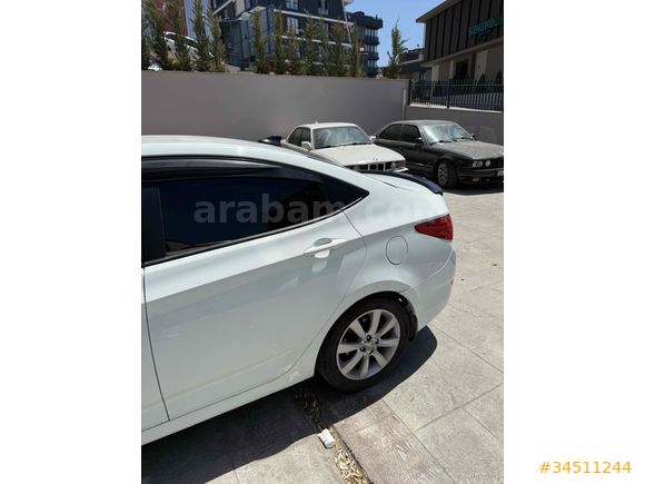 Sahibinden Hyundai Accent Blue 1.6 CRDI Mode Plus 2013 Model 