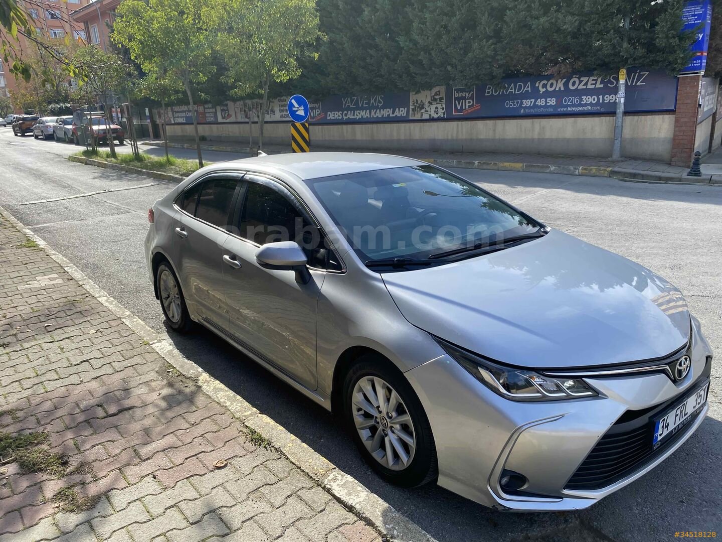 Sahibinden Toyota Corolla 1.5 Dream 2022 Model İstanbul 107.000 km Gri (metalik) 3
