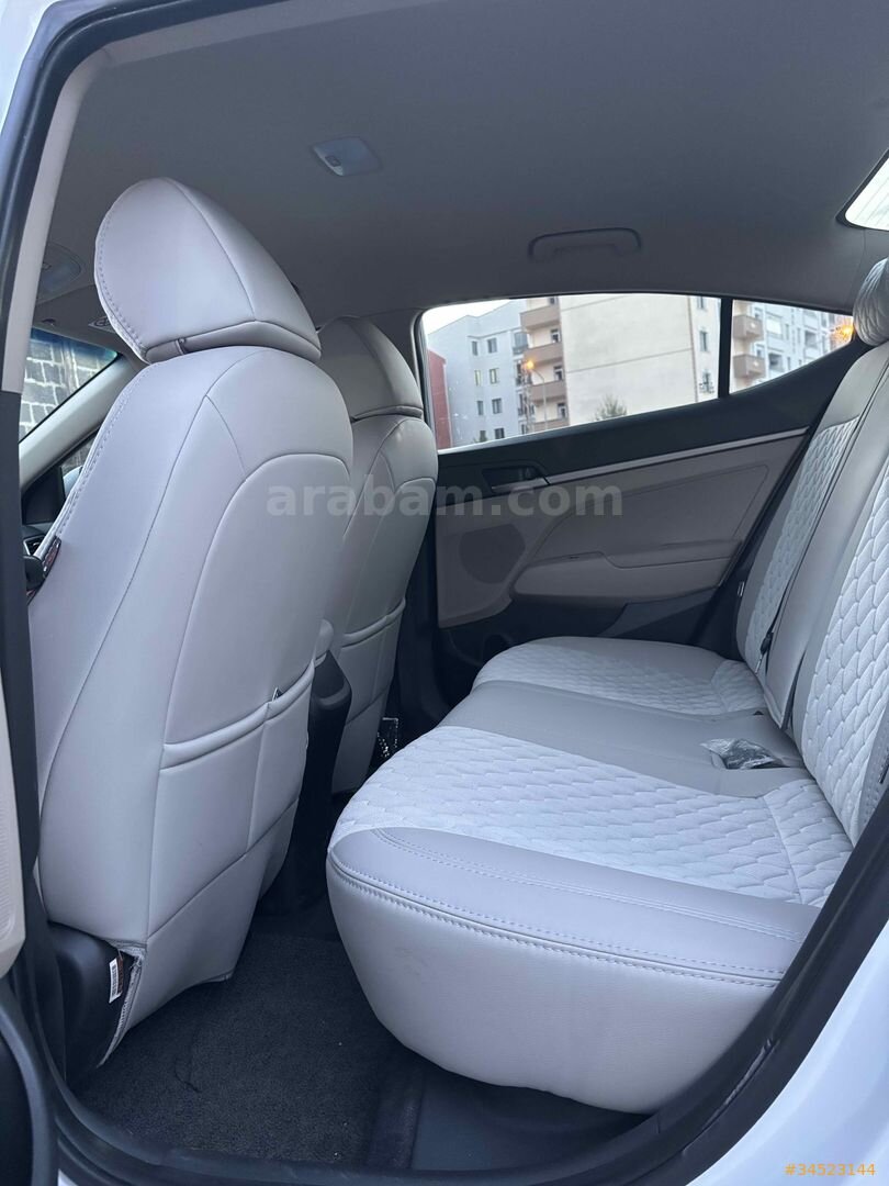 Sahibinden Hyundai Elantra 1.6 D-CVVT Style 2017 Model Kars 67.000 km Beyaz 7