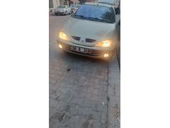 Sahibinden Renault Megane 1.6 RXİ 2002 Model  331.000 km full paket