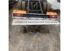 Isuzu Npr 10 arka tampon dolu