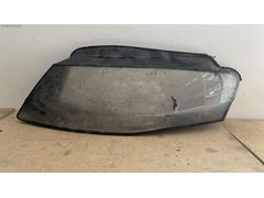 Audi a4 b8 far camı