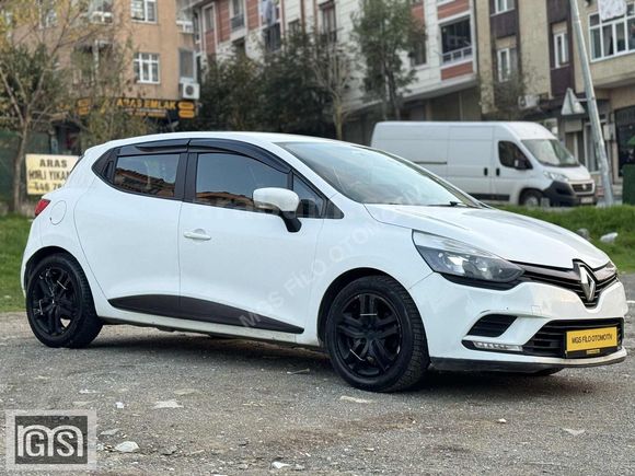 MAKYAJLI KASA DEĞİŞENSİZ CLİO 2017 MODEL