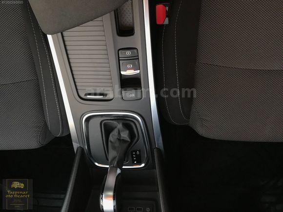 2023 1.3 140 hp Touch plus EDC OTOMATİK 7 İLERİ ORJINAL servis b