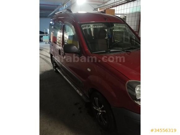 Sahibinden Renault Kangoo Multix 1.5 dCi Authentique 2008 Model orijinal lastikler 4 Mevsim 1 ay oldu vize yapilali