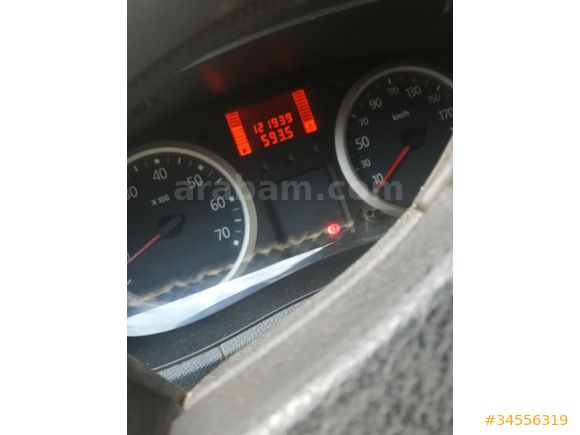 Sahibinden Renault Kangoo Multix 1.5 dCi Authentique 2008 Model orijinal lastikler 4 Mevsim 1 ay oldu vize yapilali