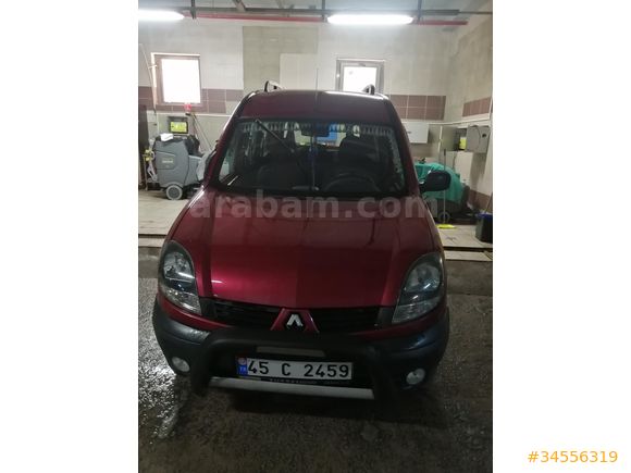 Sahibinden Renault Kangoo Multix 1.5 dCi Authentique 2008 Model orijinal lastikler 4 Mevsim 1 ay oldu vize yapilali