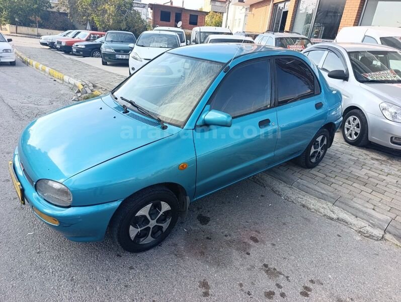 Galeriden Mazda 121 1.3 1994 Model Balıkesir 278.000 km Mavi