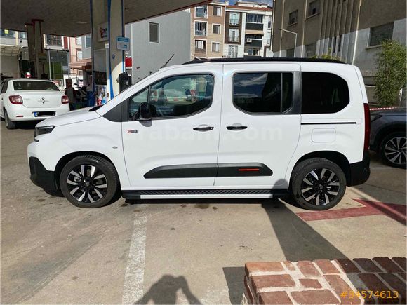 MEMURDAN 2025 CİTROEN BERLİNGO MAX XTR + ADAPTİF HIZ 