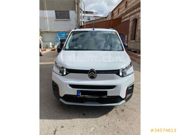 MEMURDAN 2025 CİTROEN BERLİNGO MAX XTR + ADAPTİF HIZ 