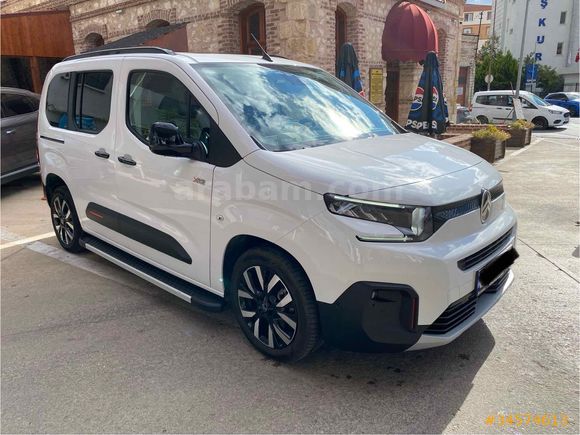 MEMURDAN 2025 CİTROEN BERLİNGO MAX XTR + ADAPTİF HIZ 