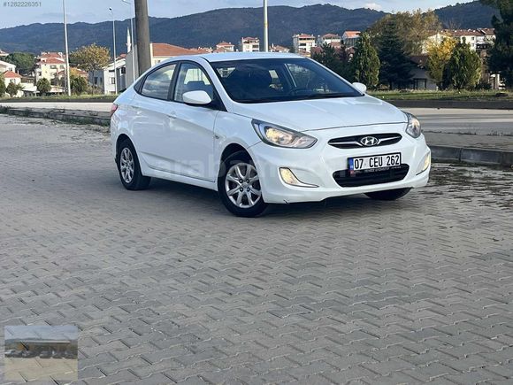 2013 ACCENT BLUE 94 BİN KMDE 100 HP LPGLİ
