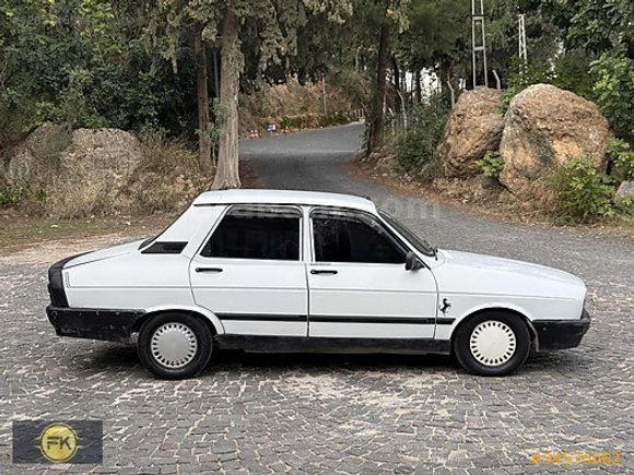 1991 model Renault Toros