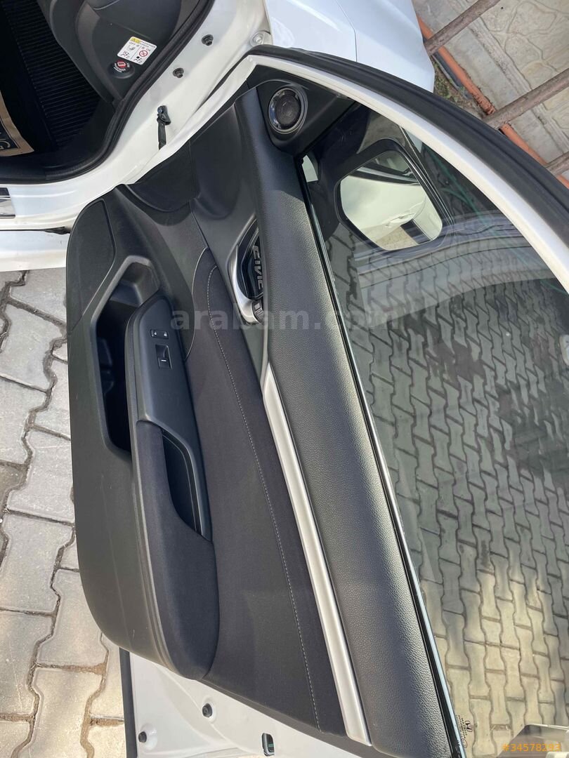 Sahibinden Honda Civic 1.6i VTEC Eco Elegance 2020 Model Manisa 115.000 km Beyaz 6