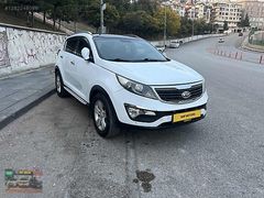 BMF MOTOR-S DAN DEĞİŞENSİZ EN DOLUSU CAM TAVANLI KİA SPORTGE