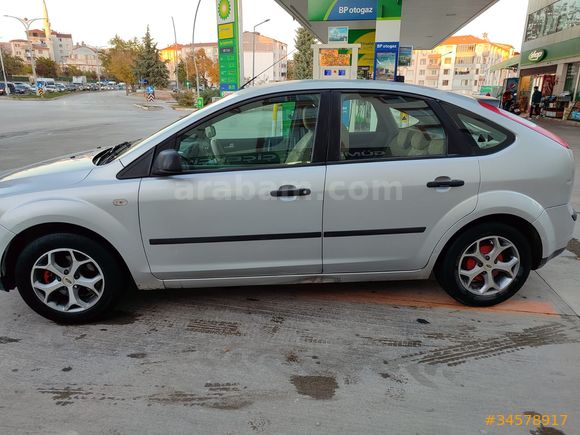 Sahibinden Ford Focus 1.6 Trend 2005 Model