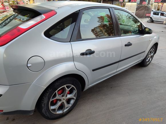 Sahibinden Ford Focus 1.6 Trend 2005 Model