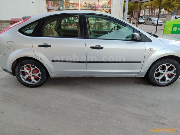 Sahibinden Ford Focus 1.6 Trend 2005 Model